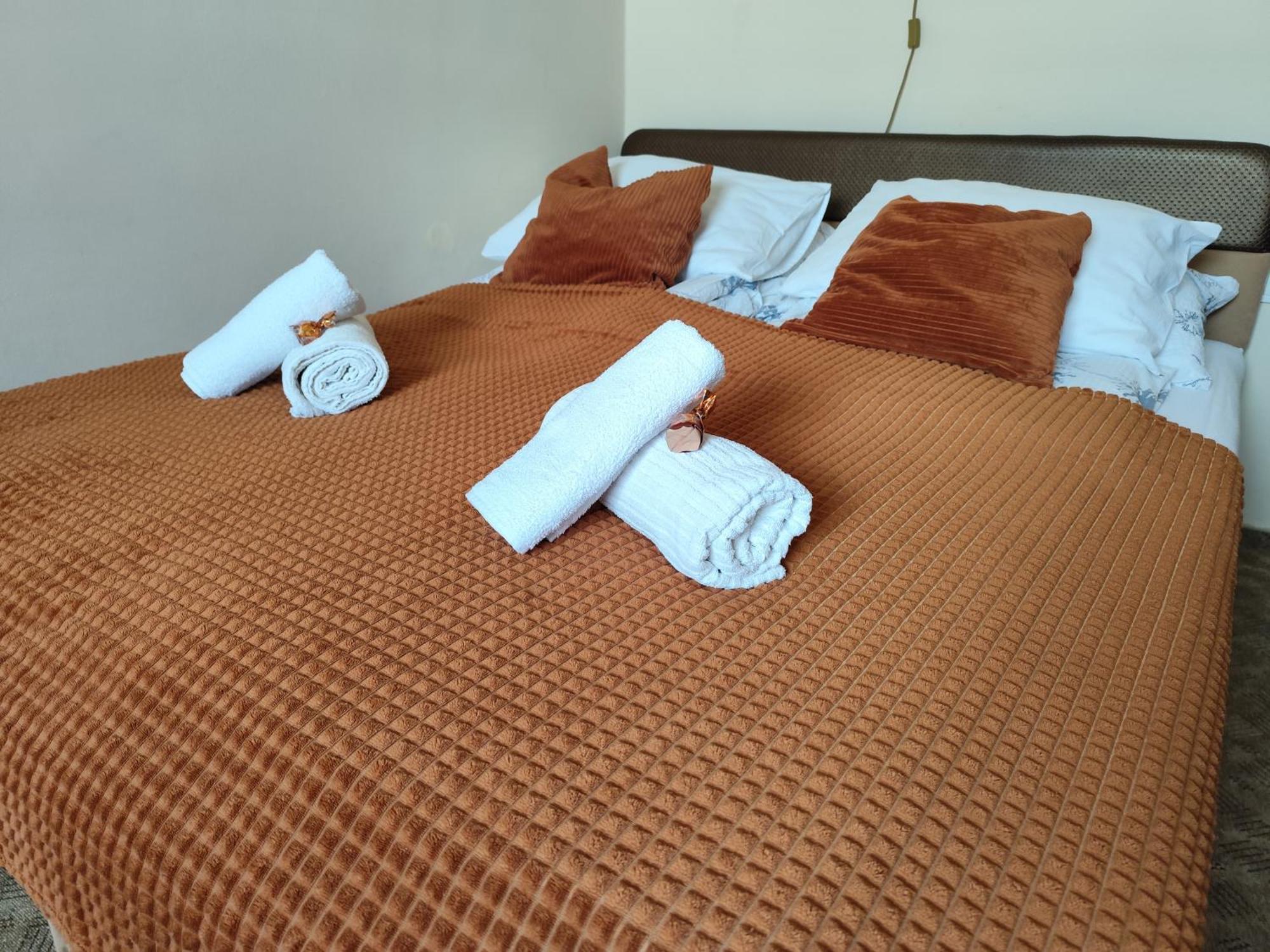 Bazilika Vendeghaz Otel Eğri Dış mekan fotoğraf