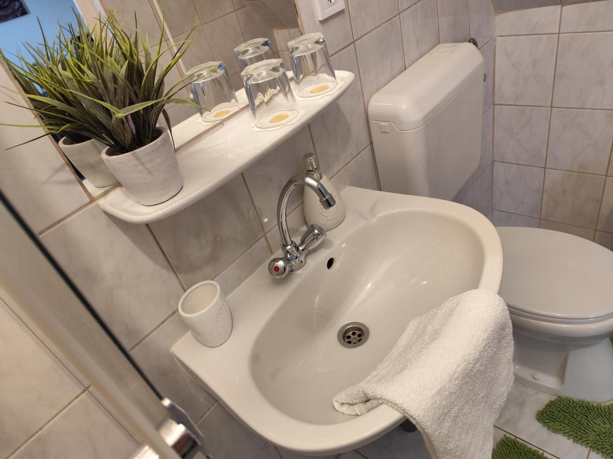 Bazilika Vendeghaz Otel Eğri Dış mekan fotoğraf