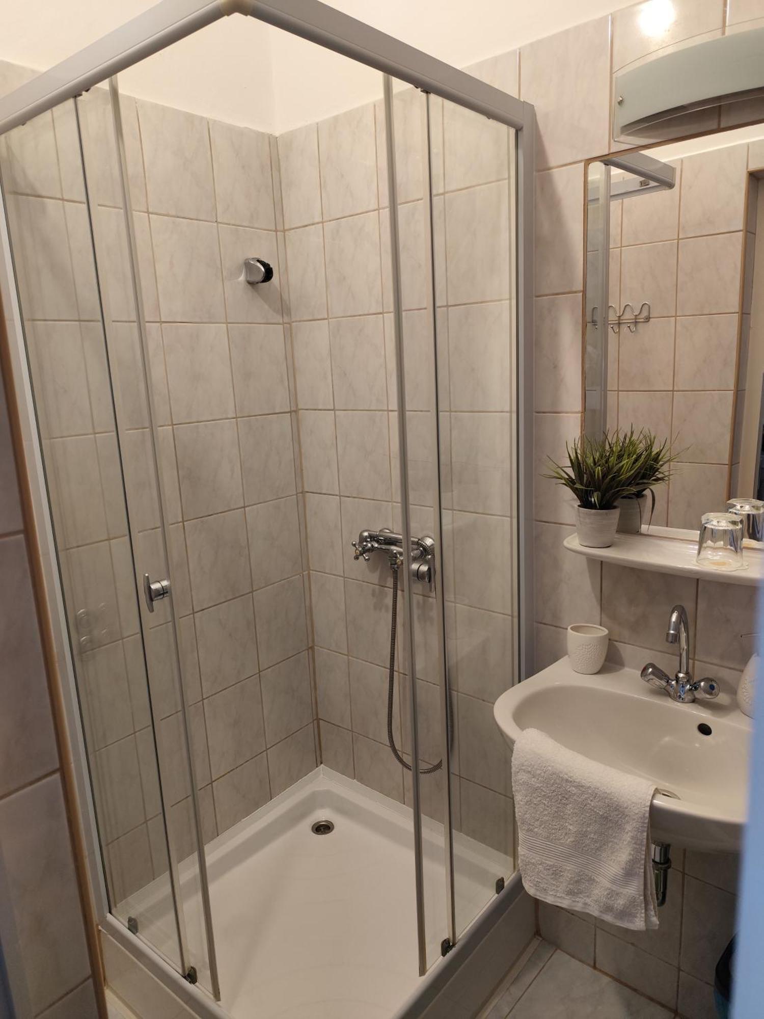 Bazilika Vendeghaz Otel Eğri Dış mekan fotoğraf