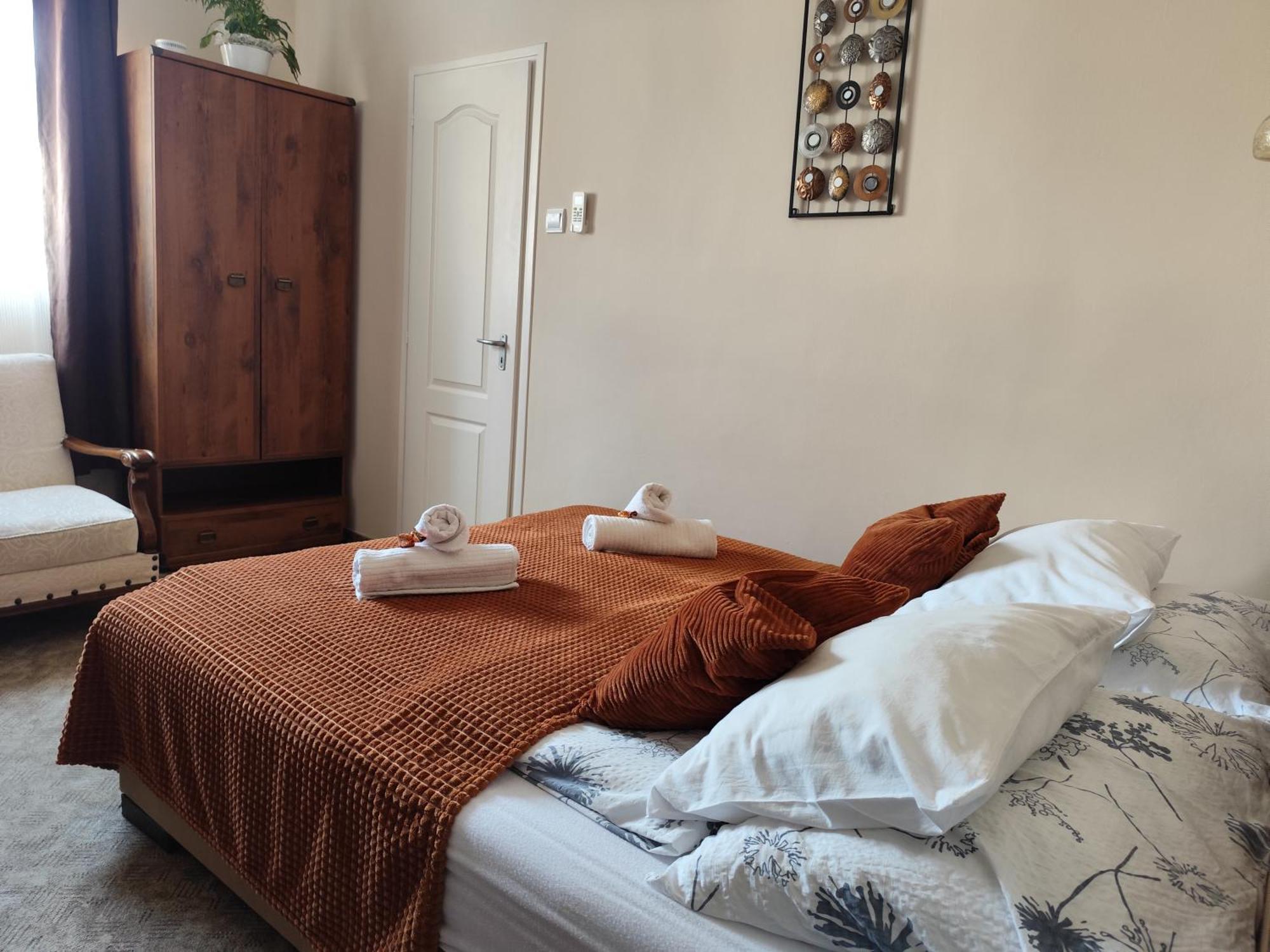Bazilika Vendeghaz Otel Eğri Dış mekan fotoğraf